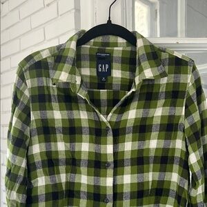 GAP Green and Black Plaid Blouse